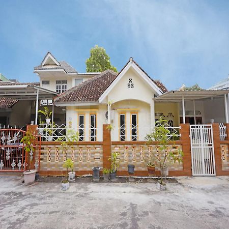 Wisma Pinggir Mitra Reddoorz 丹戎槟榔 外观 照片